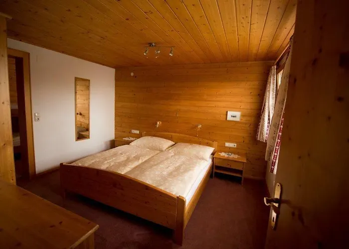 Haus Ritzenspitze アパート ガルゲレン